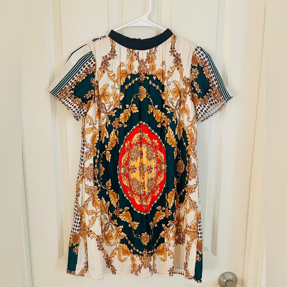 Zara dress gently worn 
11 to 12 year girl